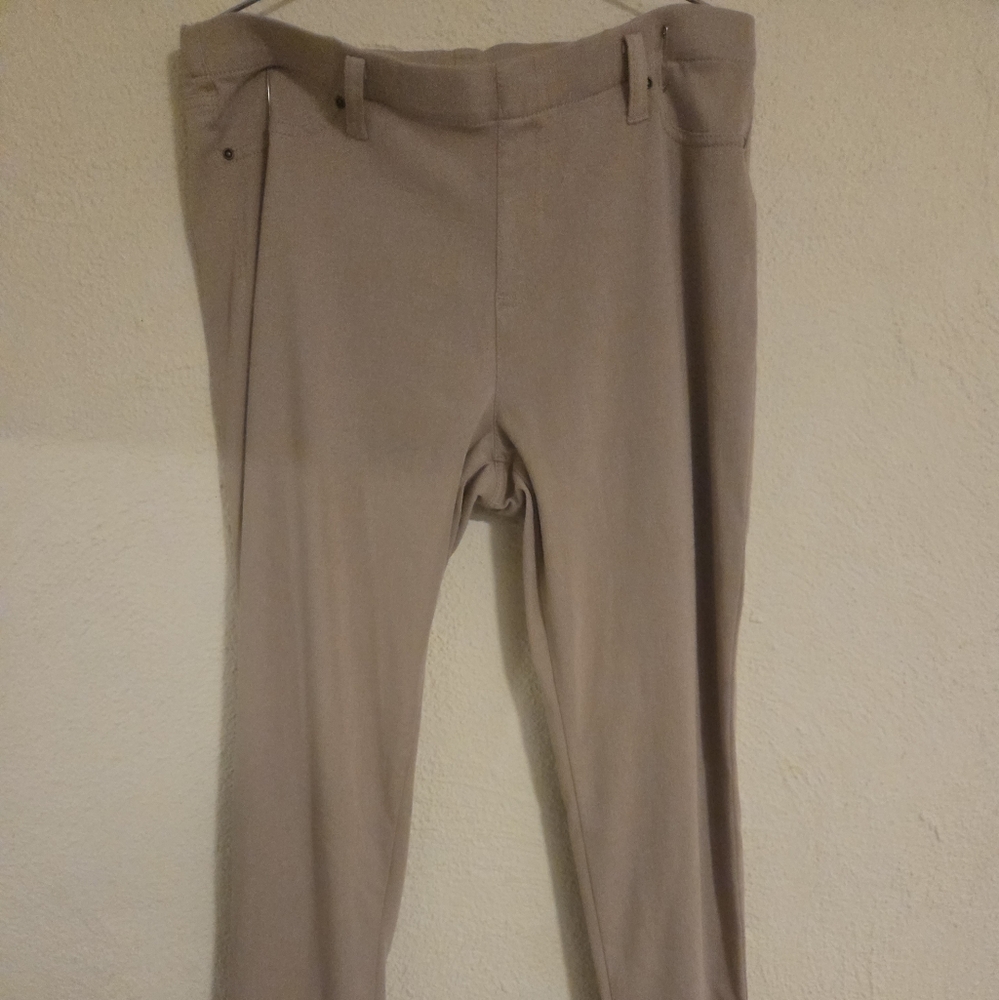 Time and Tru Men's Khaki Chinos